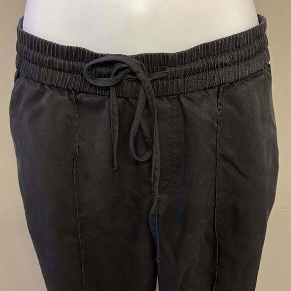 Workshop Black 100% Lyocell Pull-on Drawstring Capri Pants w/ Pockets- Medium - Picture 2 of 15